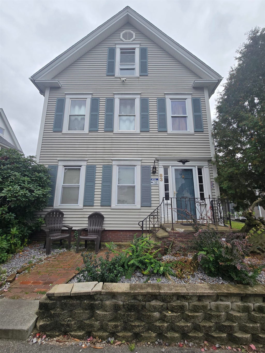 Photo of 83 Sagamore Street, Manchester, NH 03104 (MLS # 5112298)