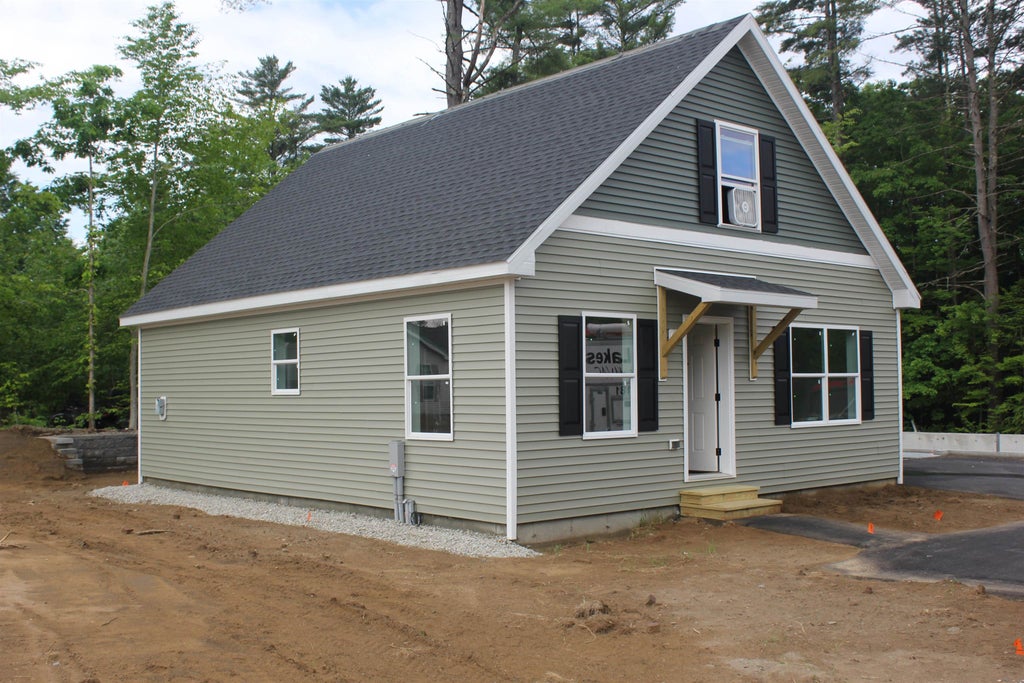 Photo of 27 Woodland Way, Plymouth, NH 03264 (MLS # 5075929)