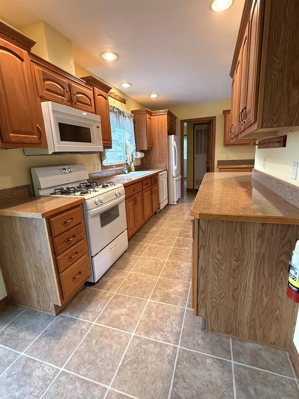 Photo of 43 Fotene Street, Nashua, NH 03062 (MLS # 5112489)