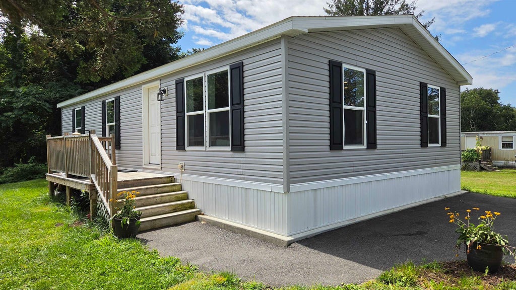 Photo of 85 Coffin Road #TRLR 17, Epping, NH 03042 (MLS # 5106259)
