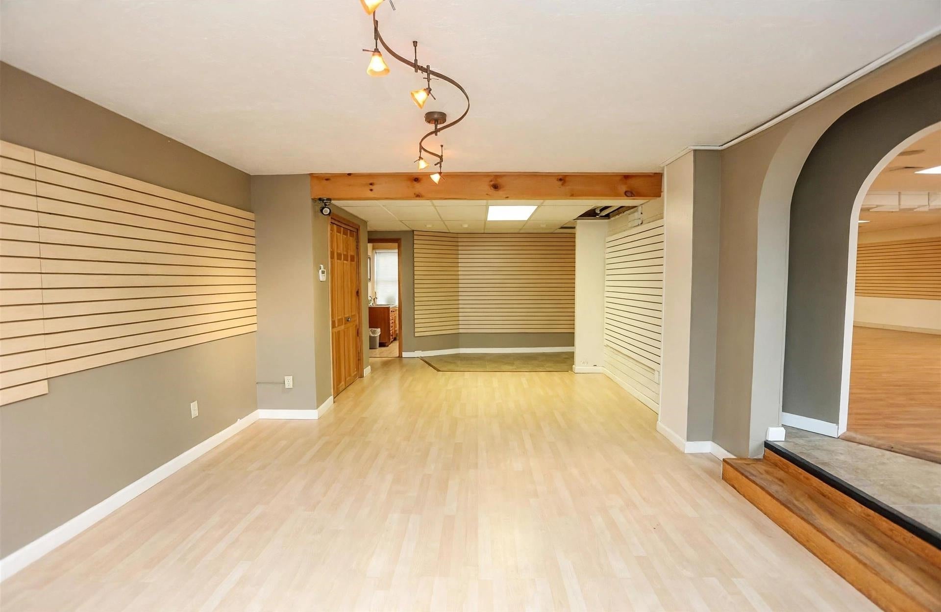273 S River Road 3