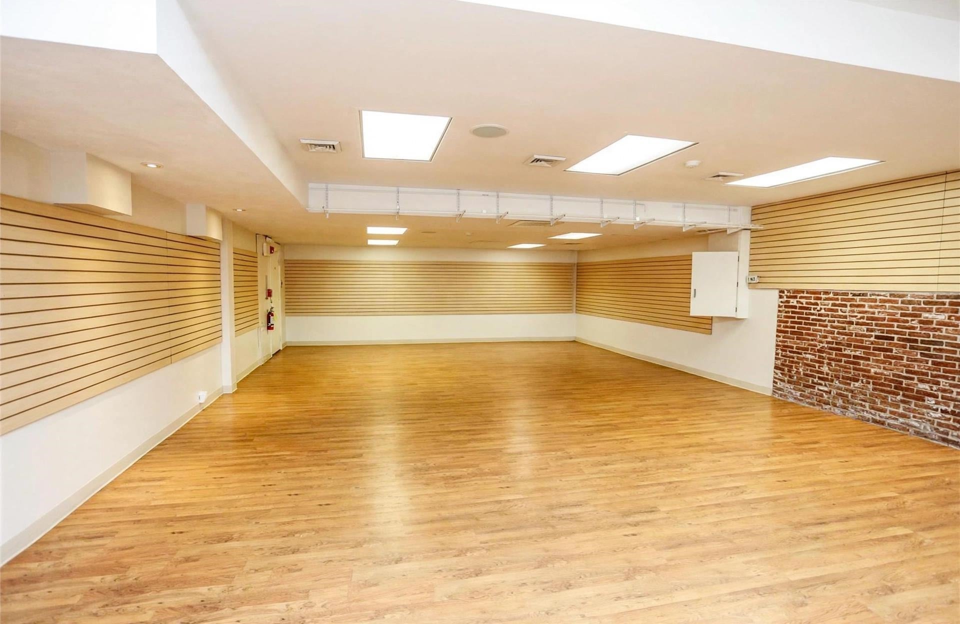 273 S River Road 3