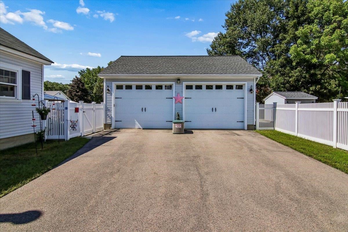 6 Fairview Street
