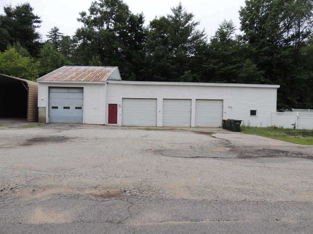 Photo of 194 Garfield Street, Laconia, NH 03246 (MLS # 5096162)