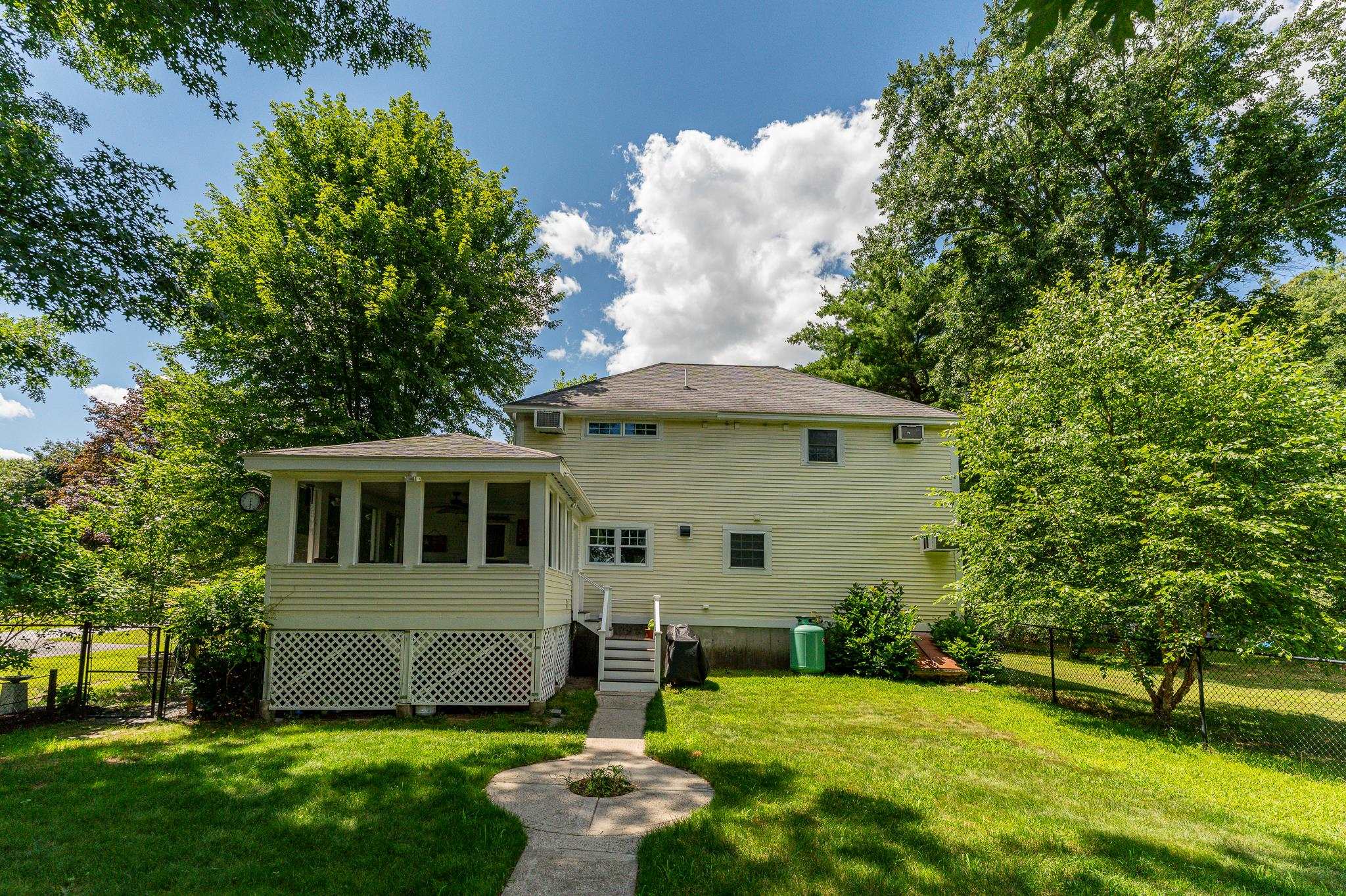 25 Charleston Avenue
