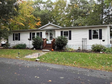 131 Epping Road Exeter NH 03833