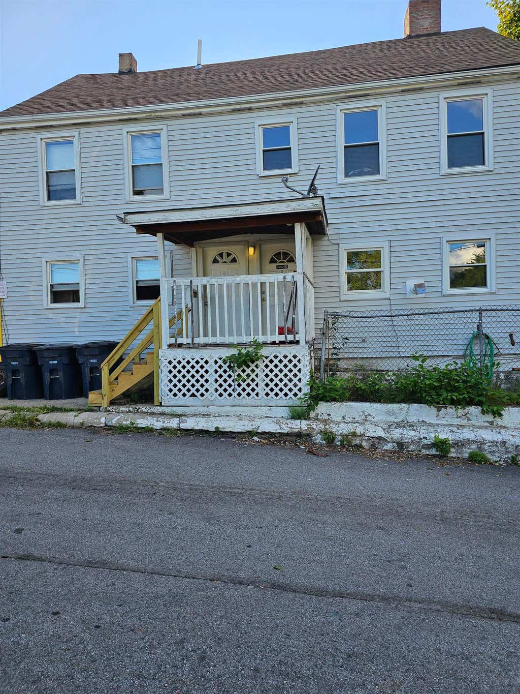 Photo of 88 Jackson Street, Nashua, NH 03060 (MLS # 5105194)