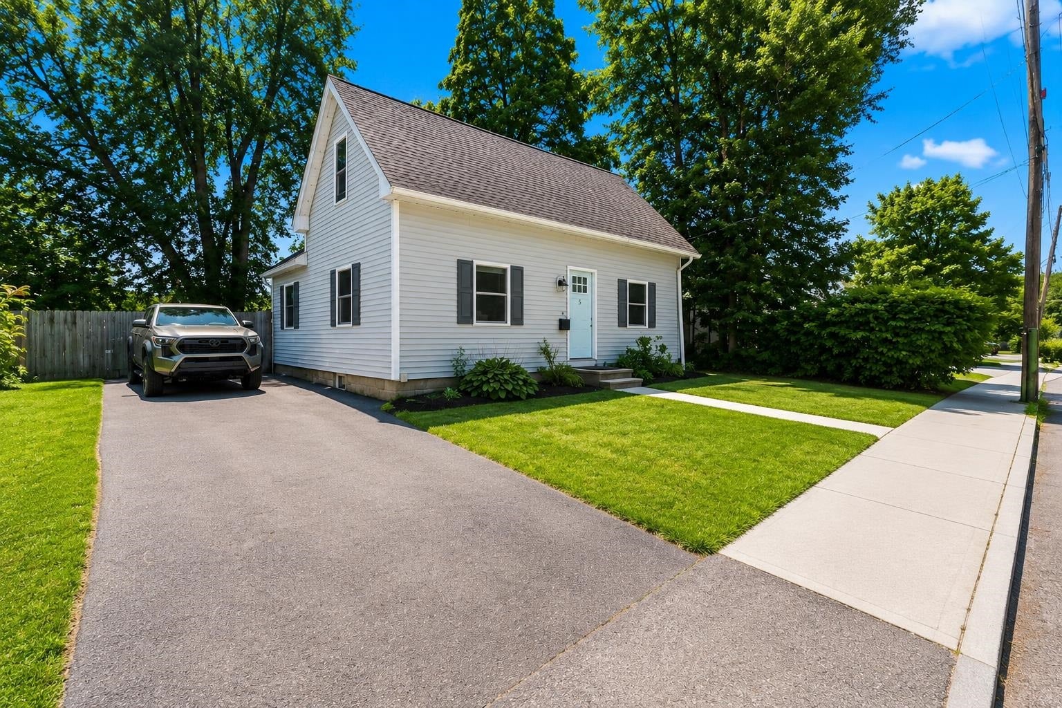 5 Burke Street
