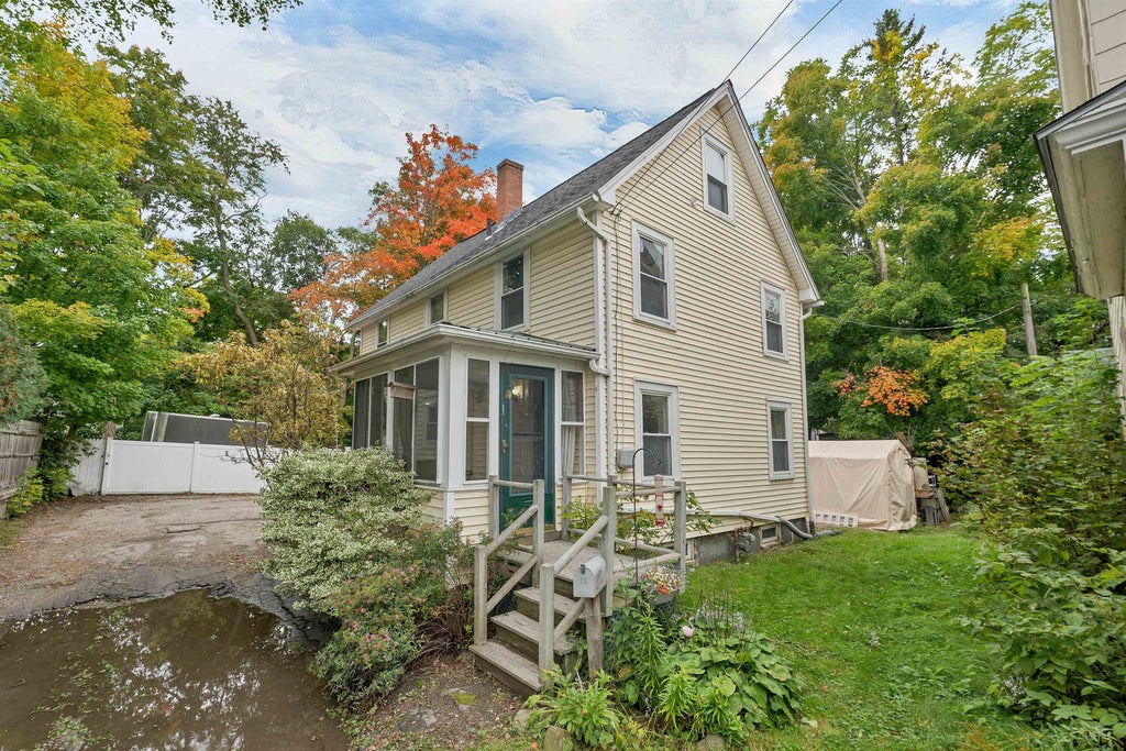 Photo of 175 Clinton Street, Concord, NH 03301 (MLS # 5112427)