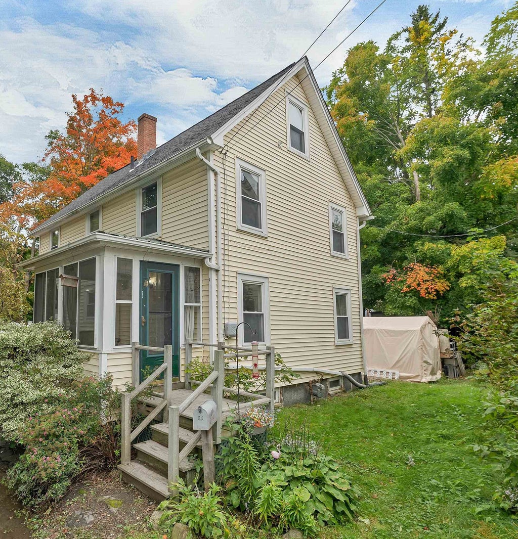 Photo of 175 Clinton Street, Concord, NH 03301 (MLS # 5112427)