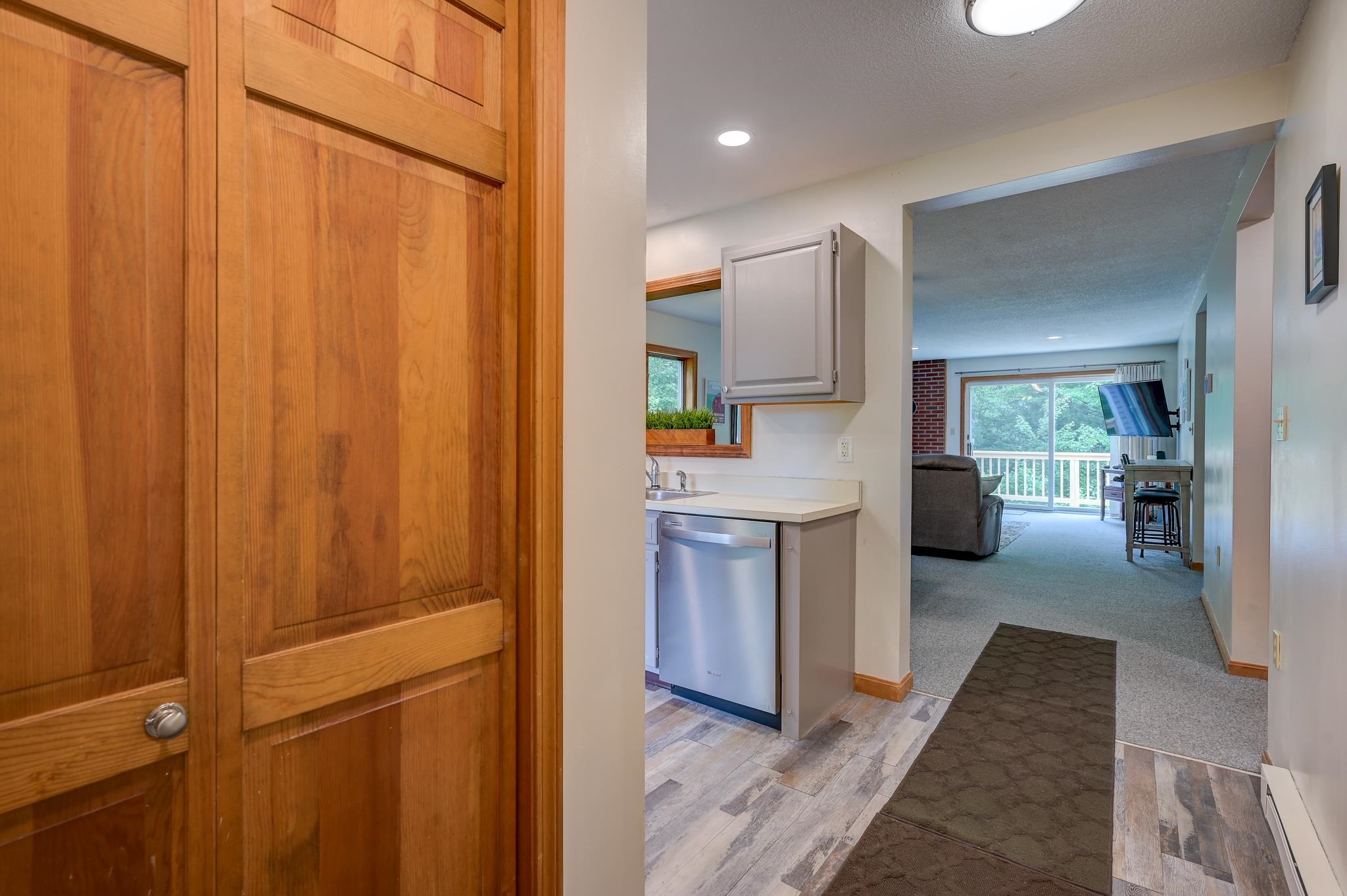 23 Northbrook Circle 29