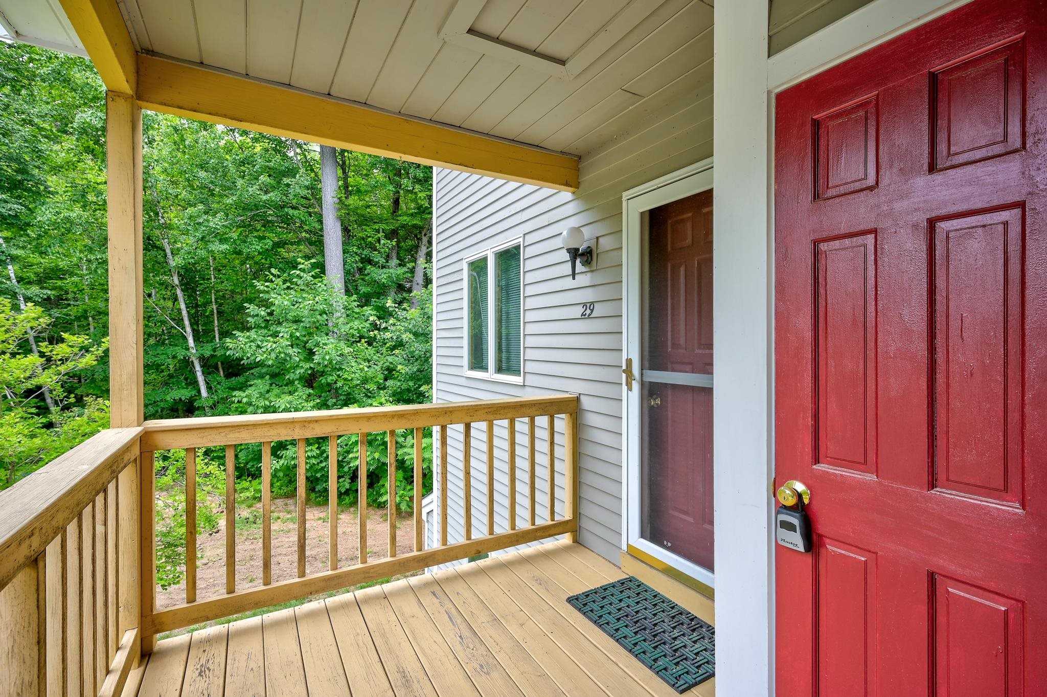 23 Northbrook Circle 29