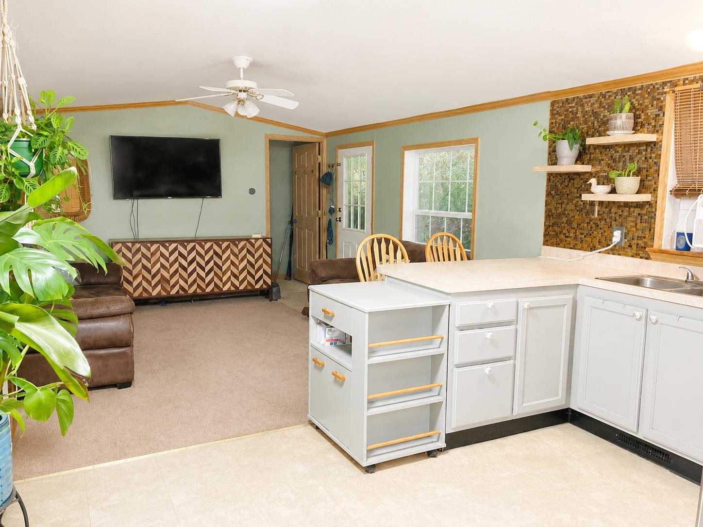 10 Hummingbird Lane