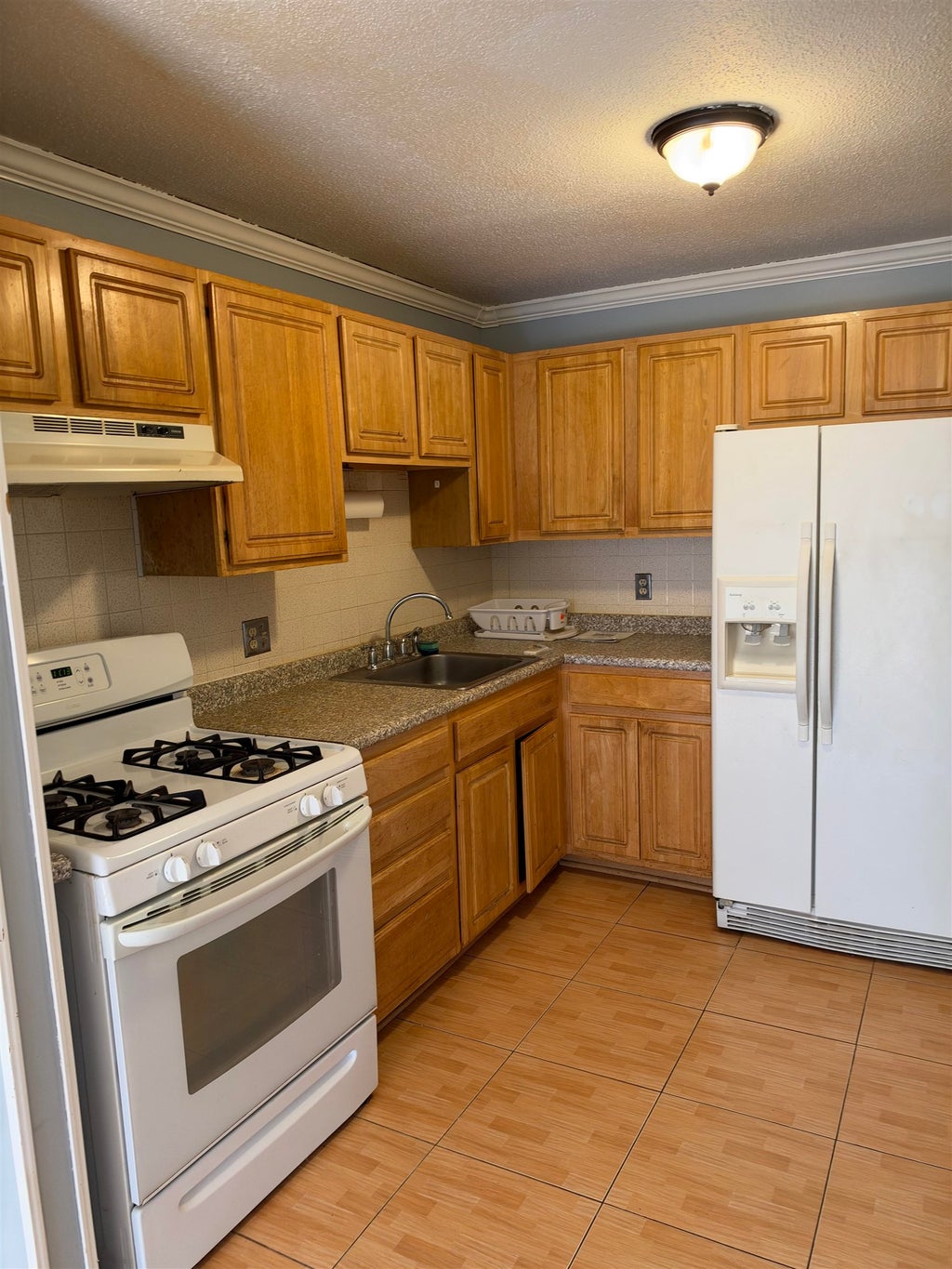 Photo of 130 Mammoth Road #11, Hooksett, NH 03106 (MLS # 5116448)