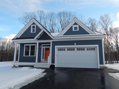 4 Club House Drive 28 Greenland NH 03840