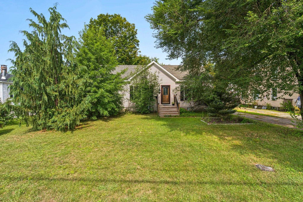 Photo of 183 Maple Avenue, Claremont, NH 03743 (MLS # 5110574)