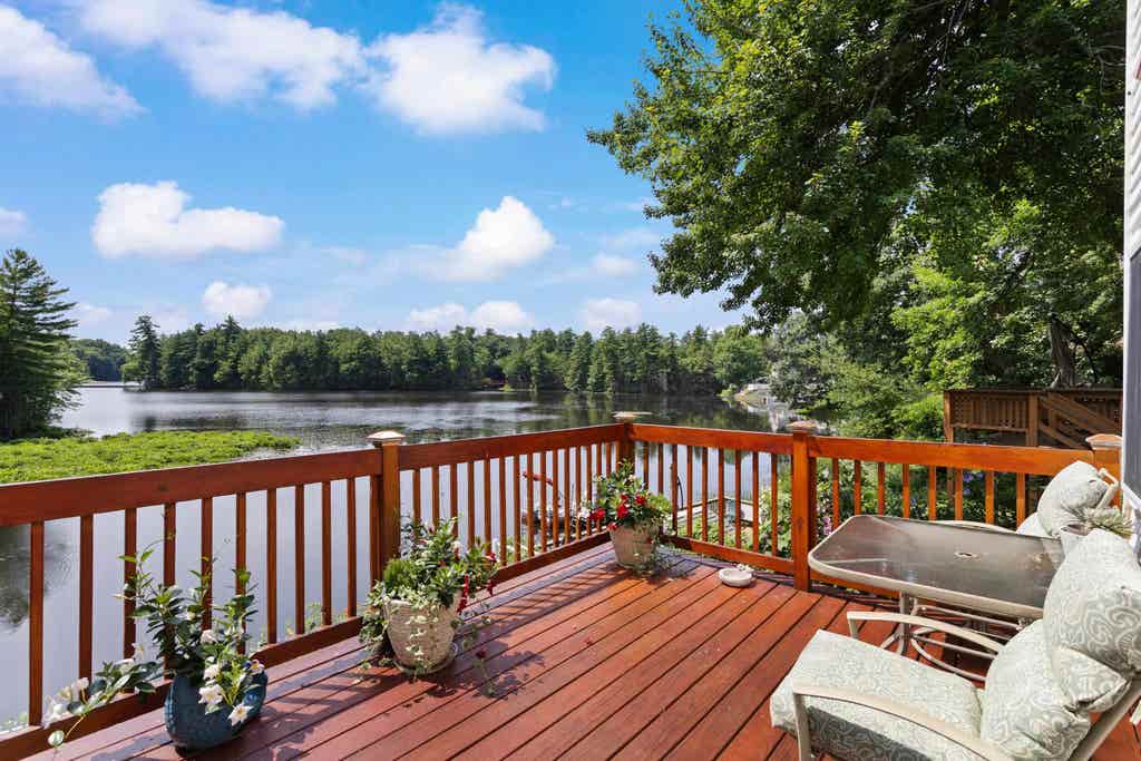 Photo of 20 Pond Drive, Manchester, NH 03103 (MLS # 5100889)