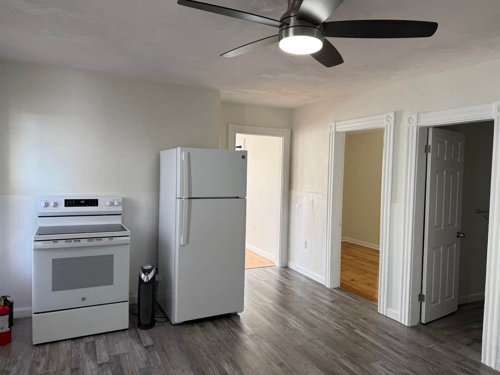 Photo of 201 Cartier Street #1, Manchester, NH 03102 (MLS # 5105884)