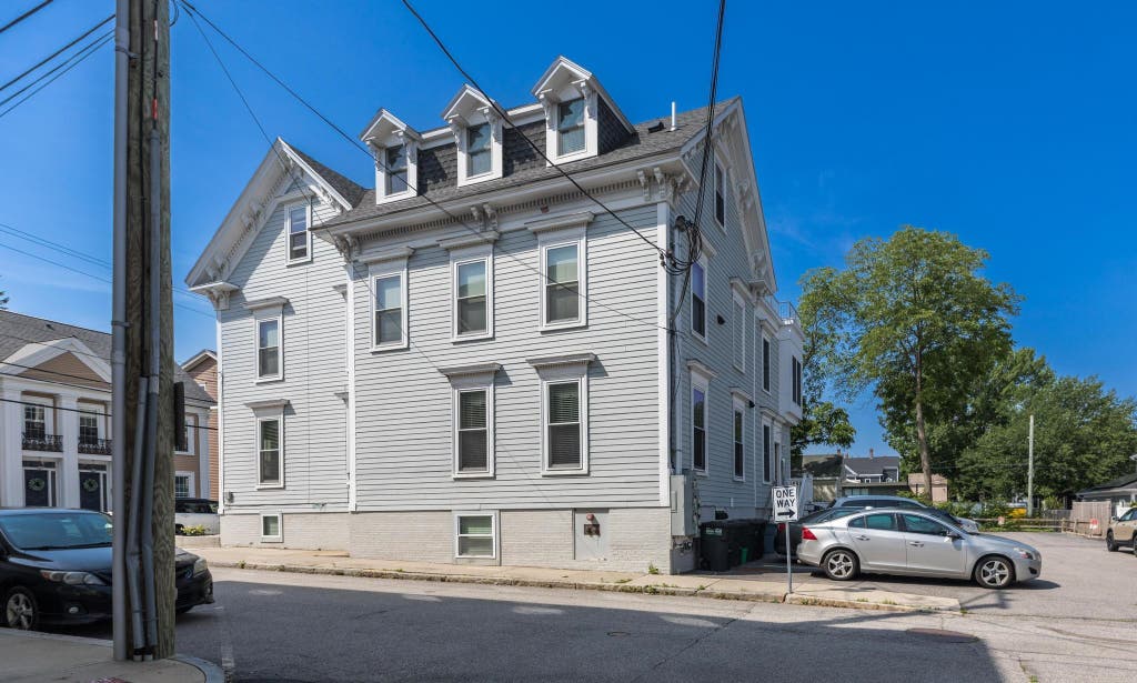 Photo of 303 Islington Street, Portsmouth, NH 03801 (MLS # 5102596)