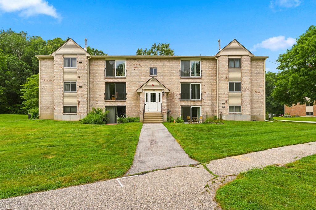 Photo of 3 Brookside dr #3 Drive, Exeter, NH 03833 (MLS # 5100818)