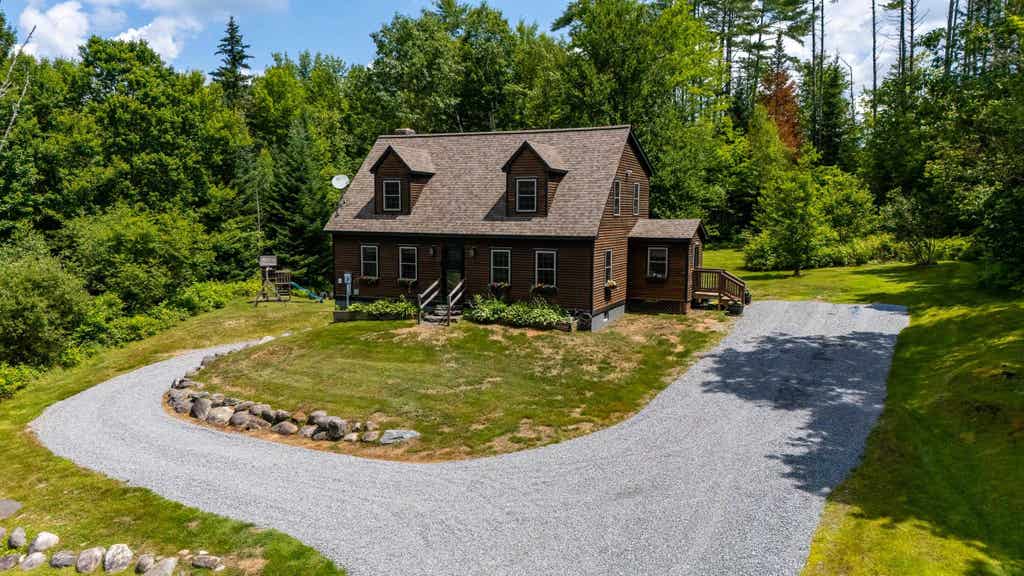 Photo of 99 Breezy Hill Road, Lisbon, NH 03585 (MLS # 5100135)