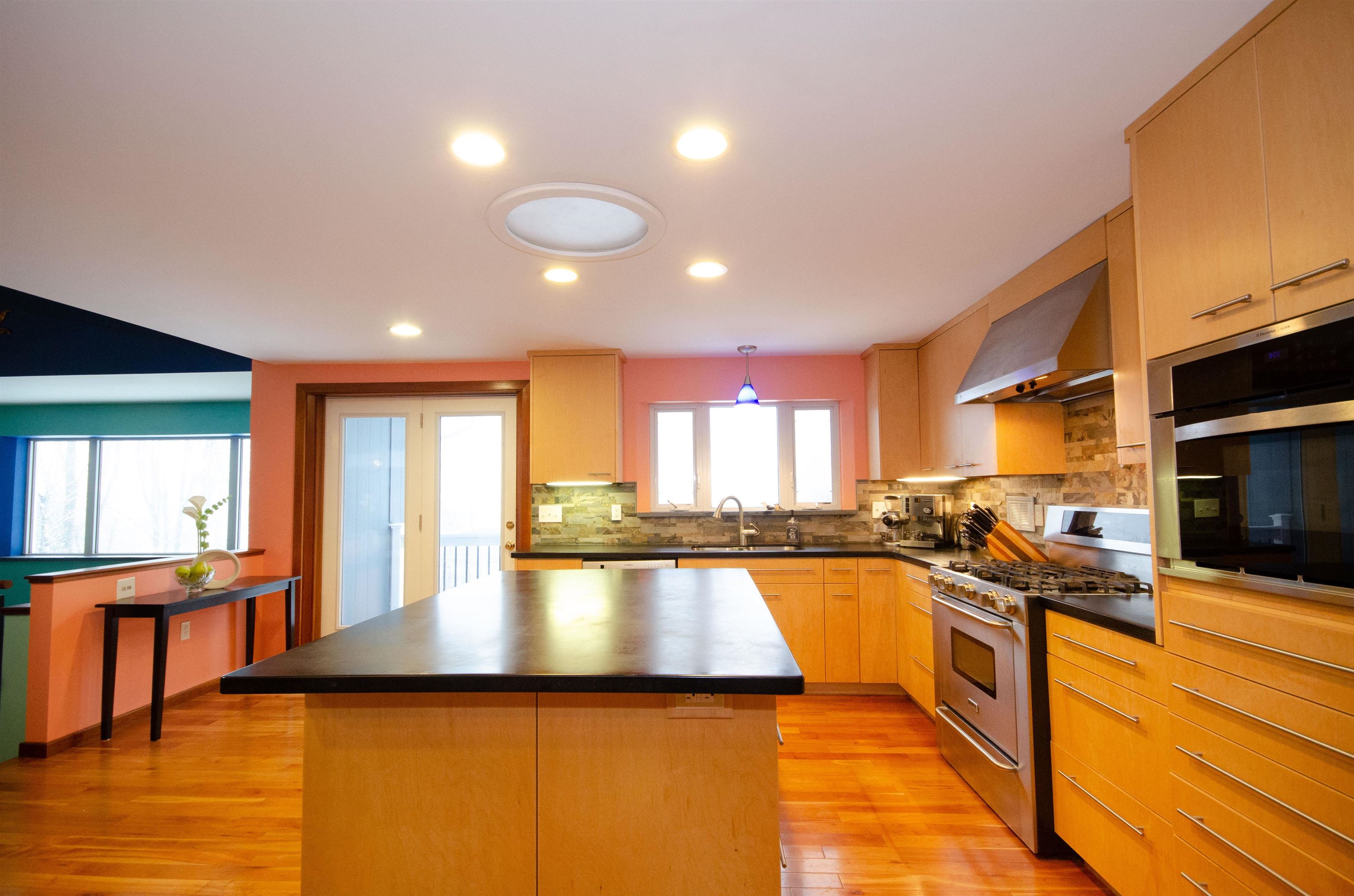 977 Bates Road