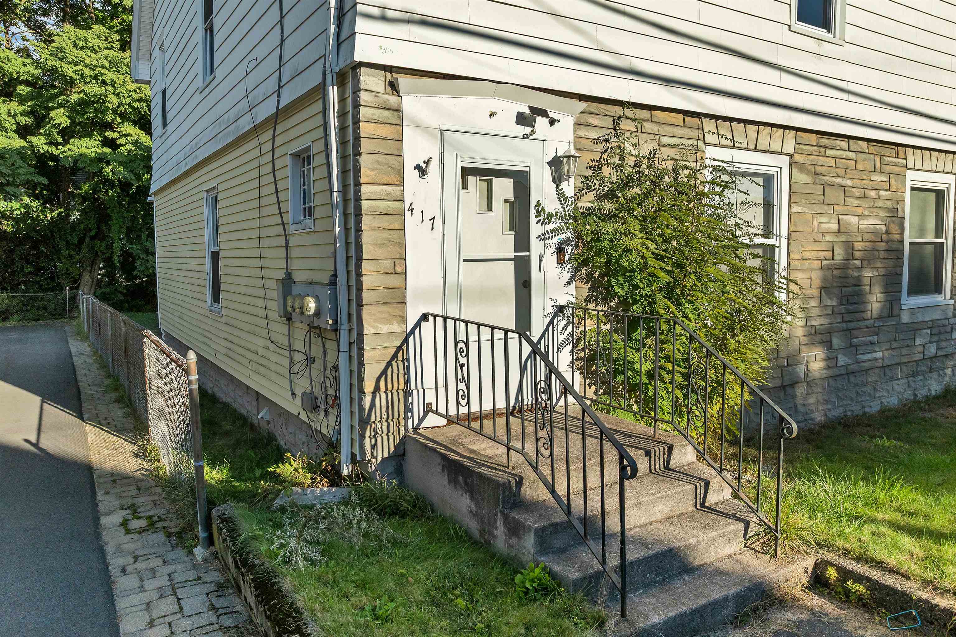 417 Bartlett Street