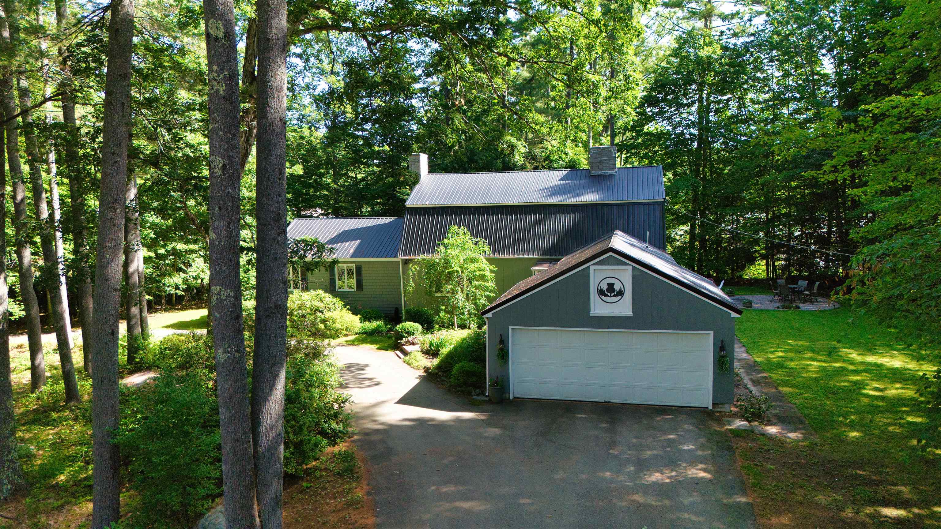 11 Robin Acres Drive