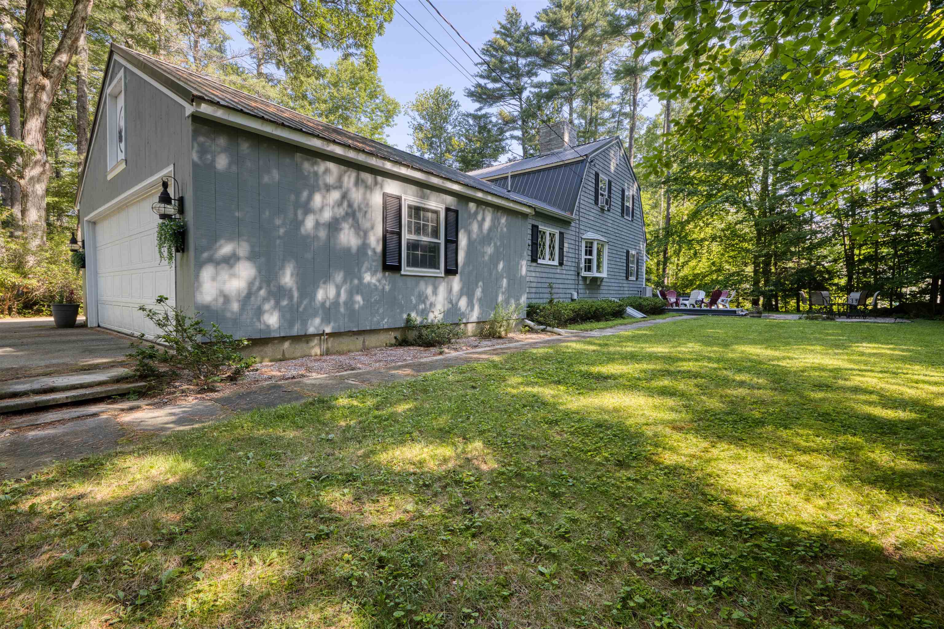11 Robin Acres Drive