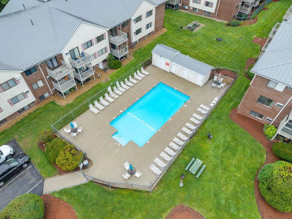 Photo of 31 Andrew Street #29, Manchester, NH 03104 (MLS # 5103577)