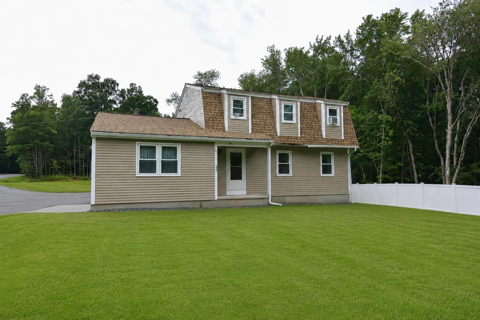 49 Academy Avenue