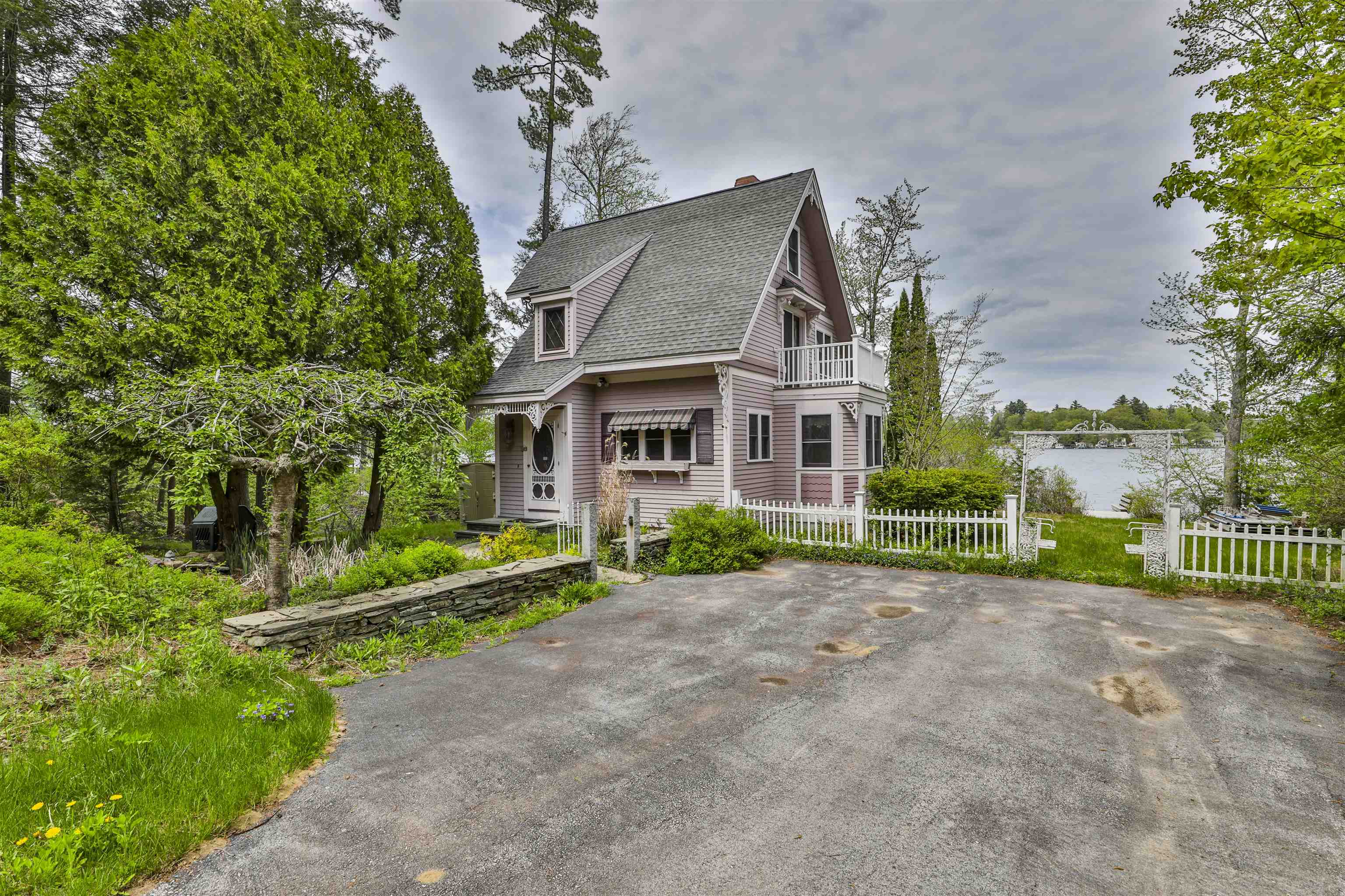 34 Baker Avenue