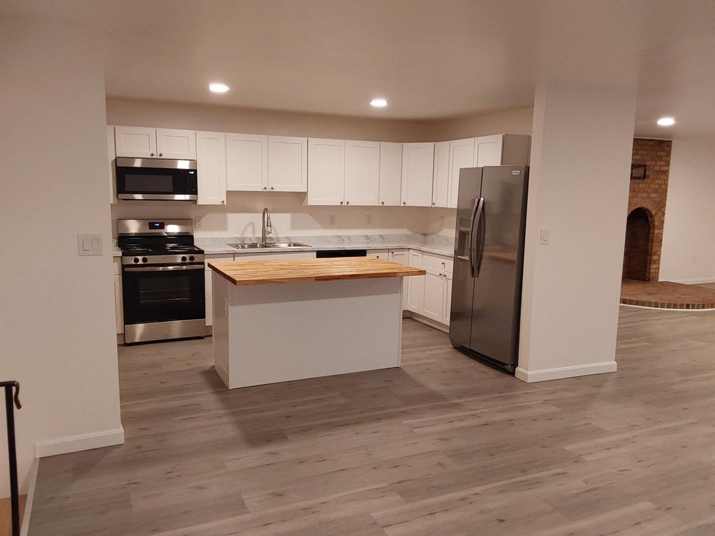 Photo of 1578 Dover Road #Unit A, Epsom, NH 03234 (MLS # 5113358)