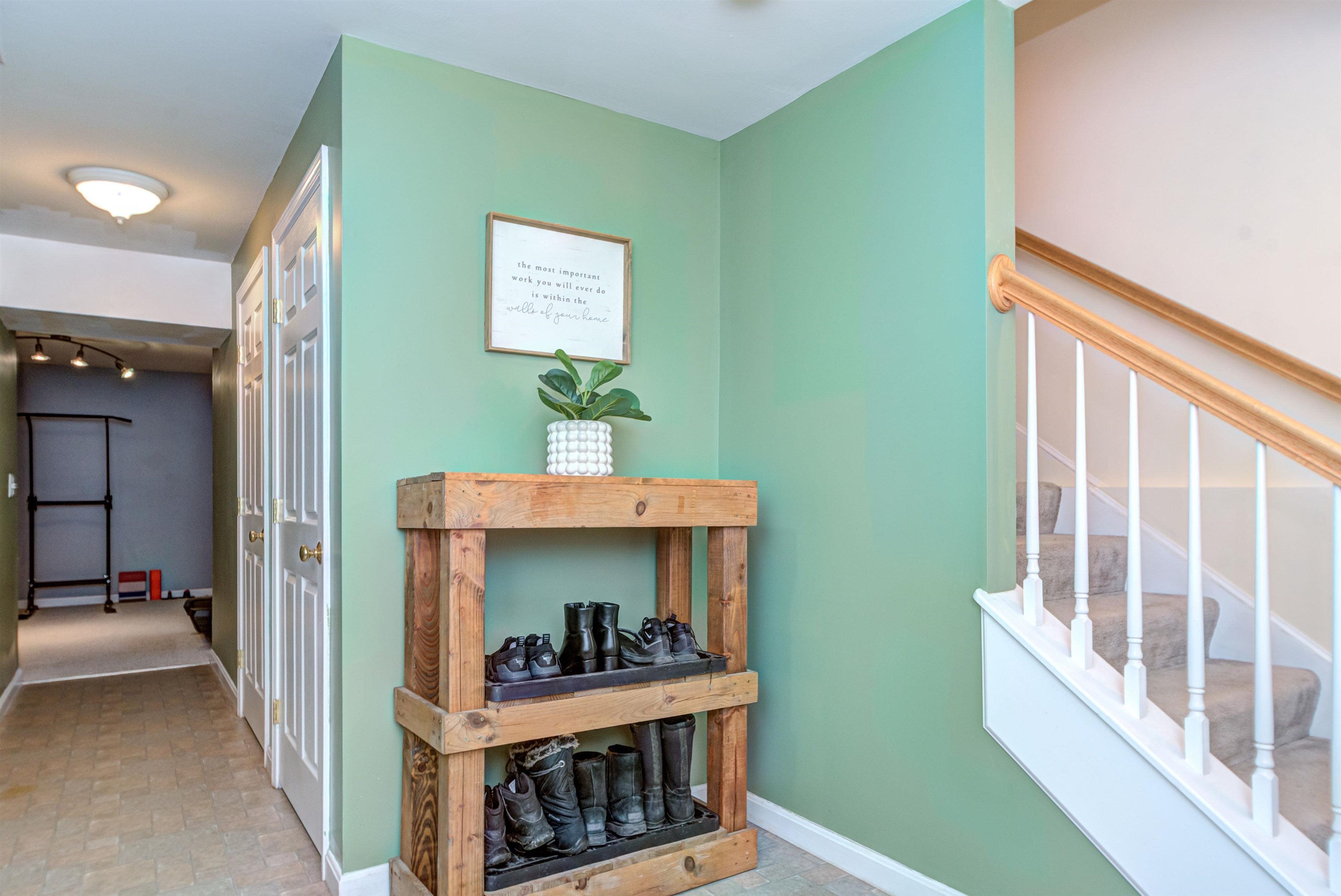 10 Canterberry Court B