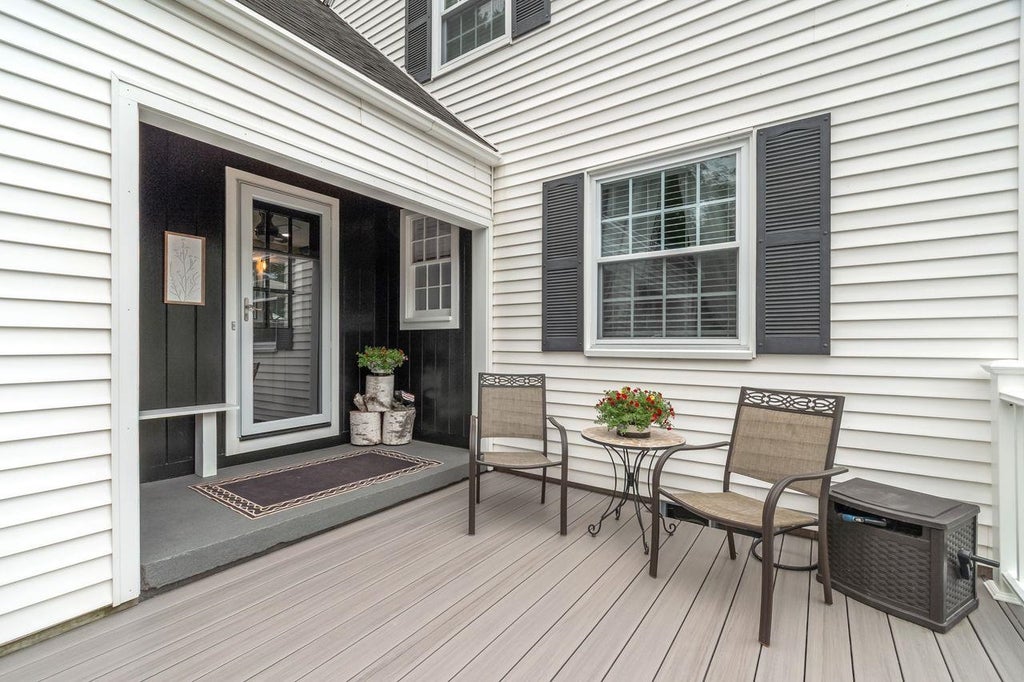 Photo of 8 Kimball Avenue, Plaistow, NH 03865 (MLS # 5101045)