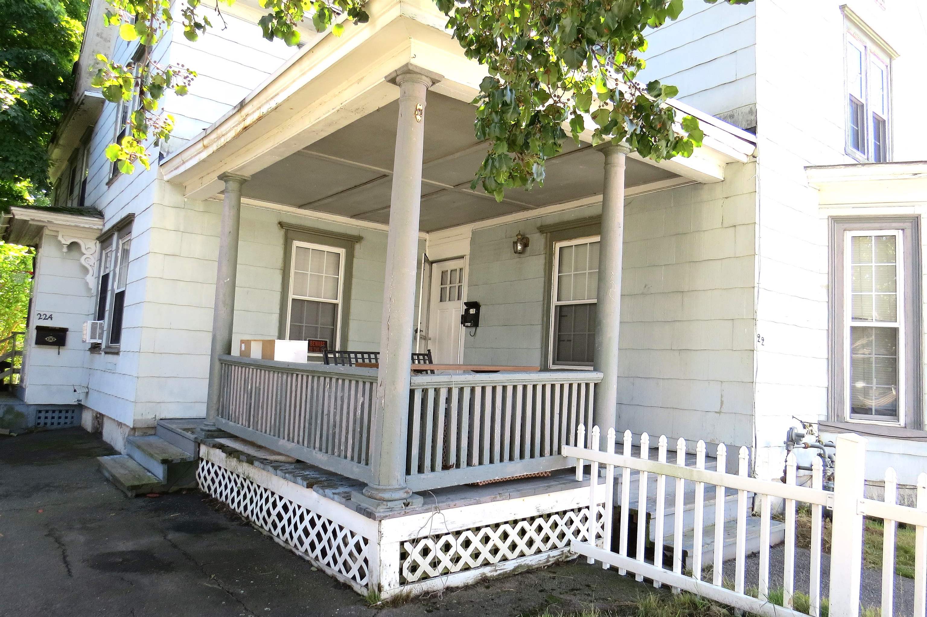 22 Kinsley Street