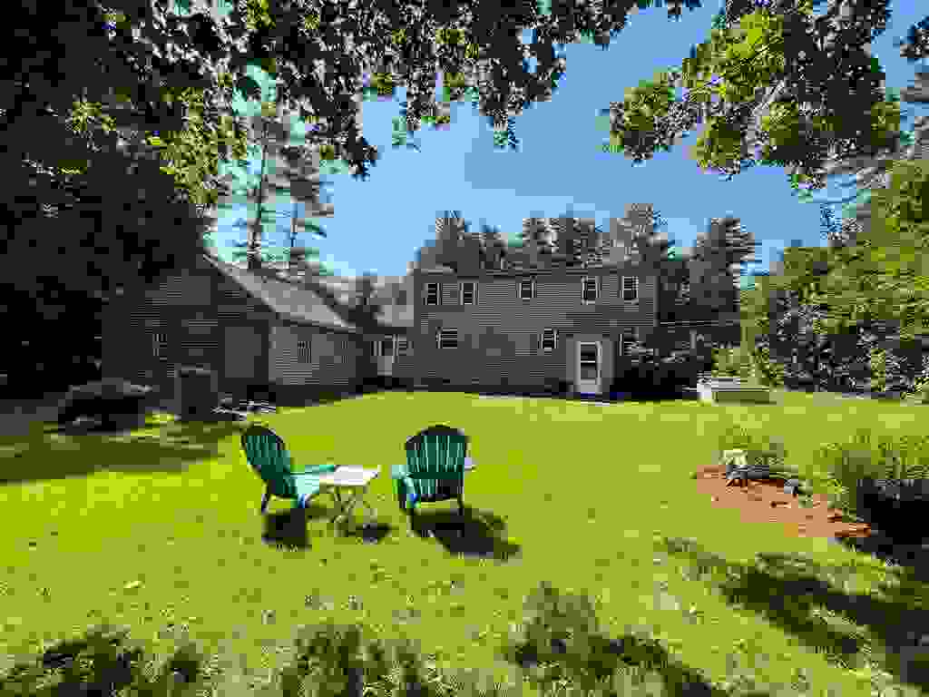 Photo of 17 NORTH Road, Kingston, NH 03848 (MLS # 5104023)