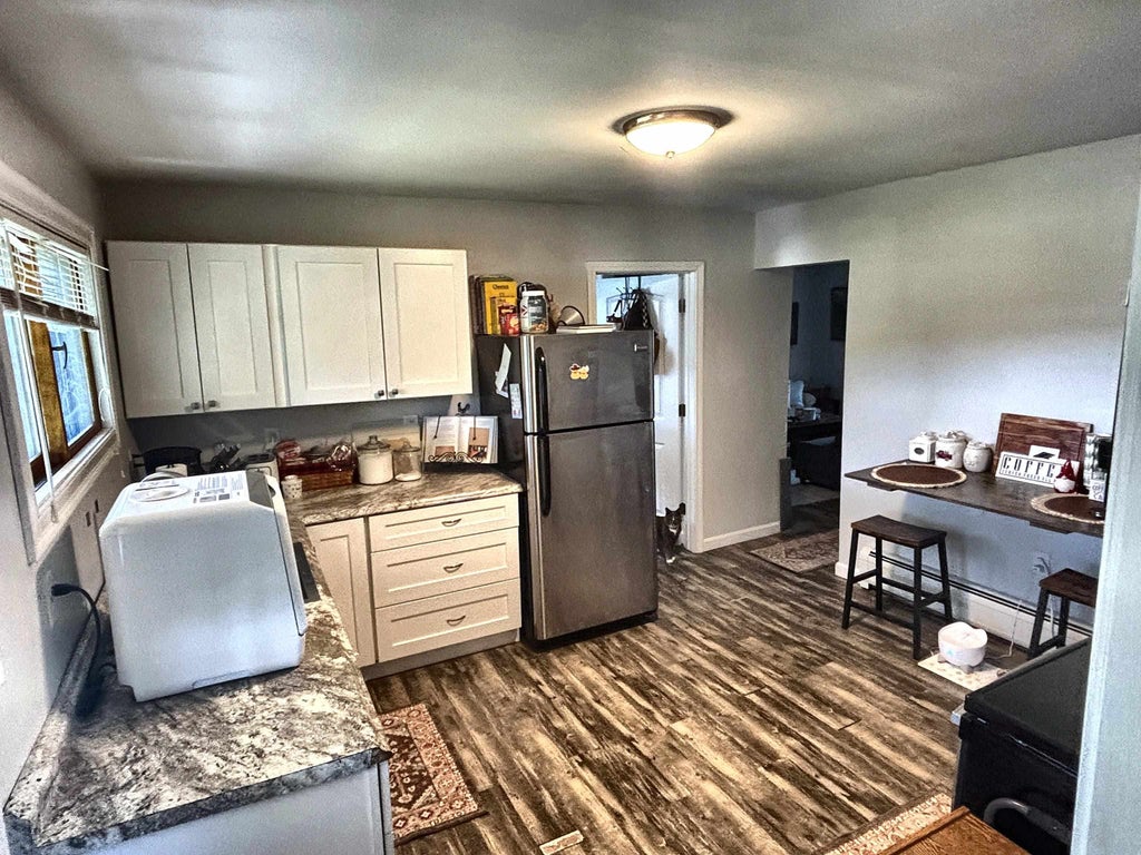 Photo of 123 Watts Street, Manchester, NH 03104 (MLS # 5098426)
