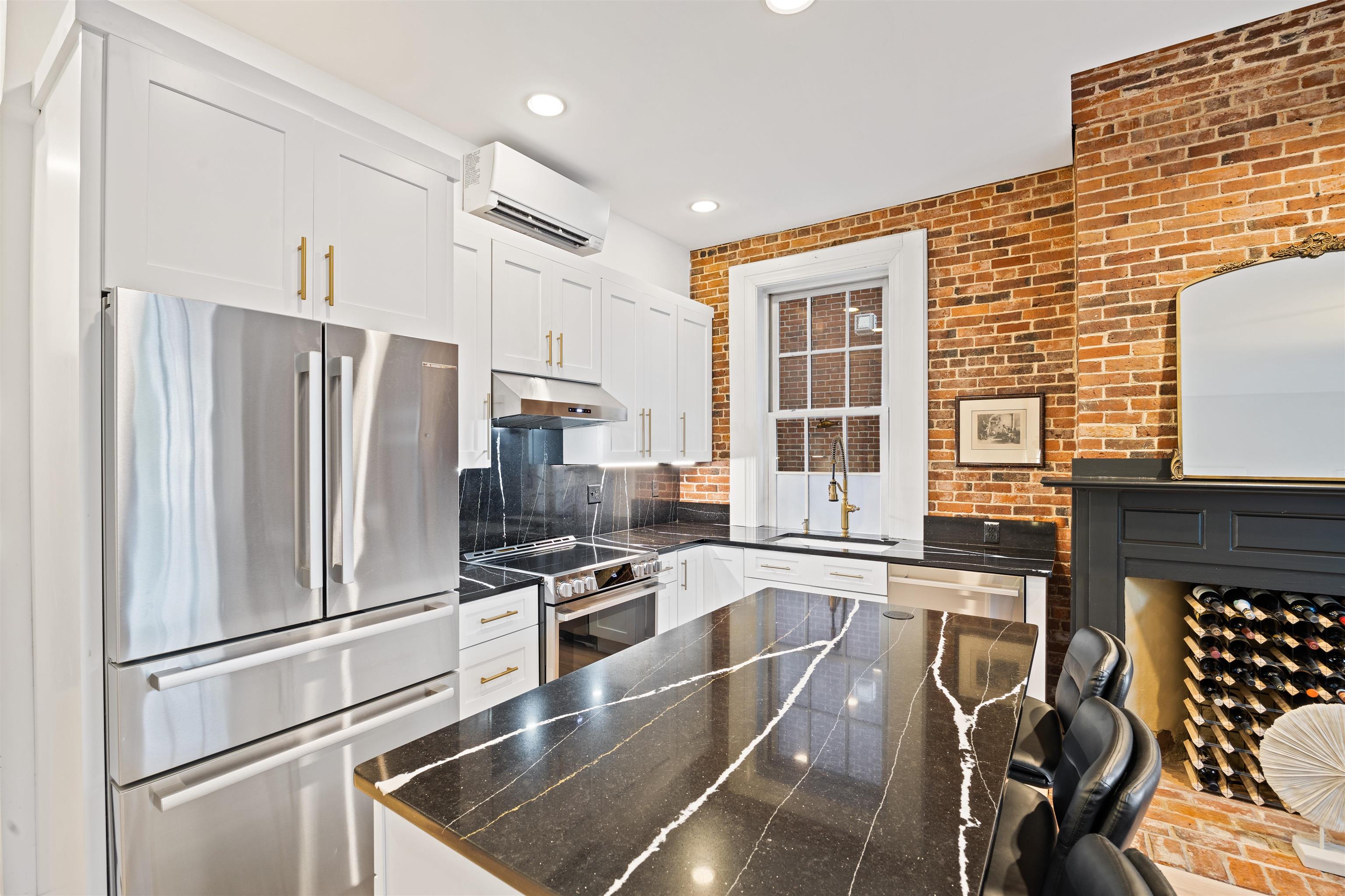 159 State Street 2A