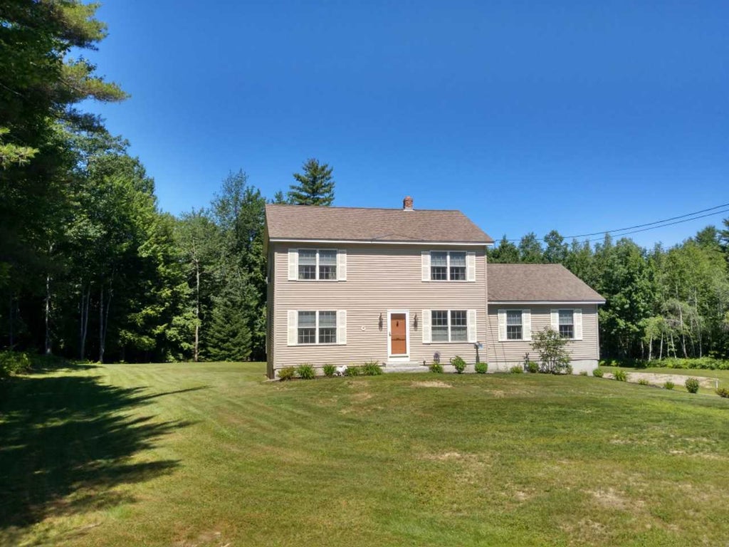Photo of 56 Grandview Loop, Wakefield, NH 03872 (MLS # 5108940)