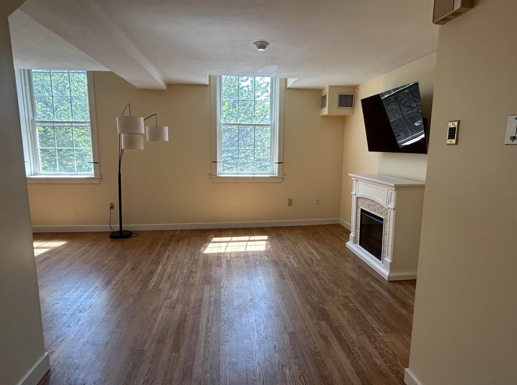 Photo of 196 Water Street #18, Exeter, NH 03833 (MLS # 5110344)