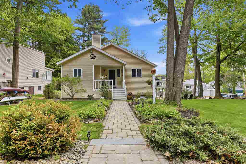 Photo of 17 Wood Terrace, Northwood, NH 03261 (MLS # 5090724)