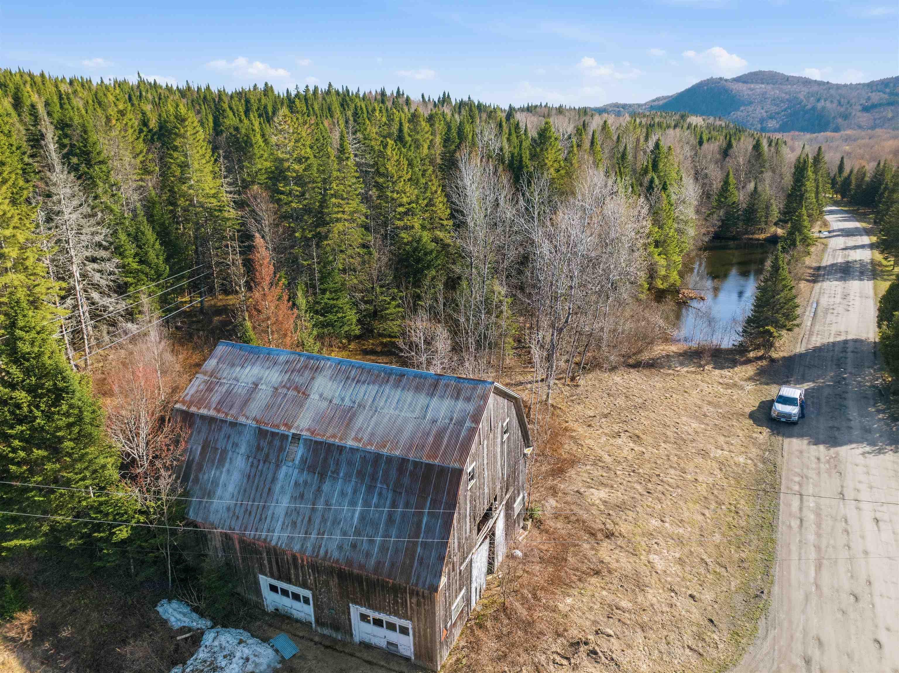 1660 Halls Stream Road 3