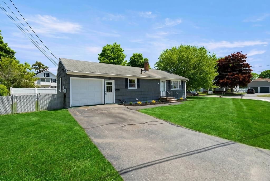 Photo of 18 Harvard Street, Rochester, NH 03867 (MLS # 5091351)
