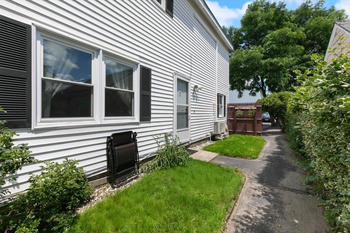 13 Batchelder Avenue 2