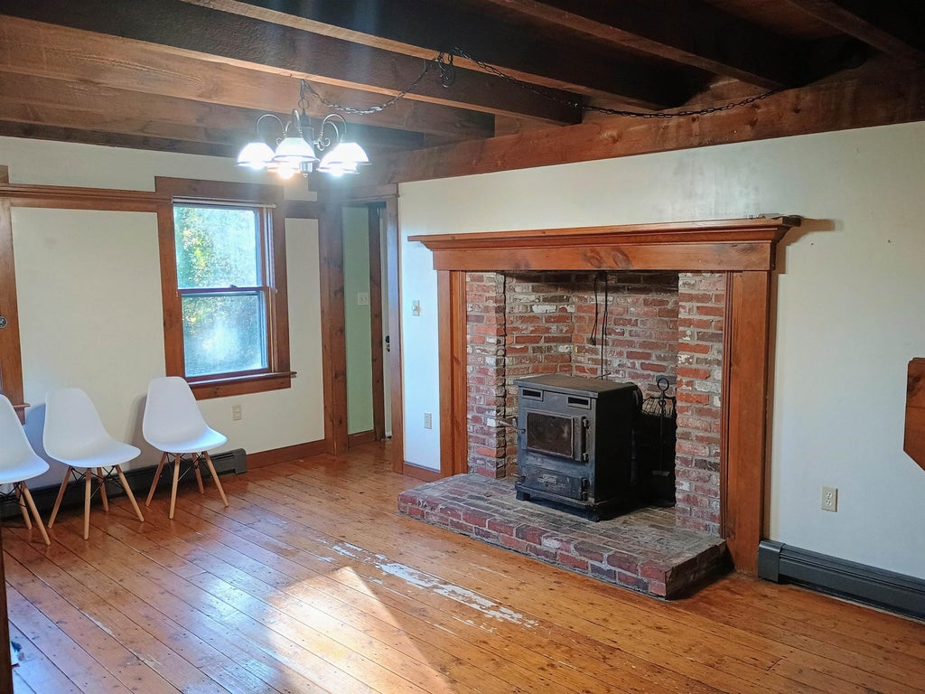Photo of 505 Walnut Street, Manchester, NH 03104 (MLS # 5115497)