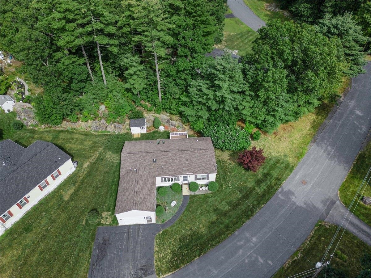 8 Stonegate Lane