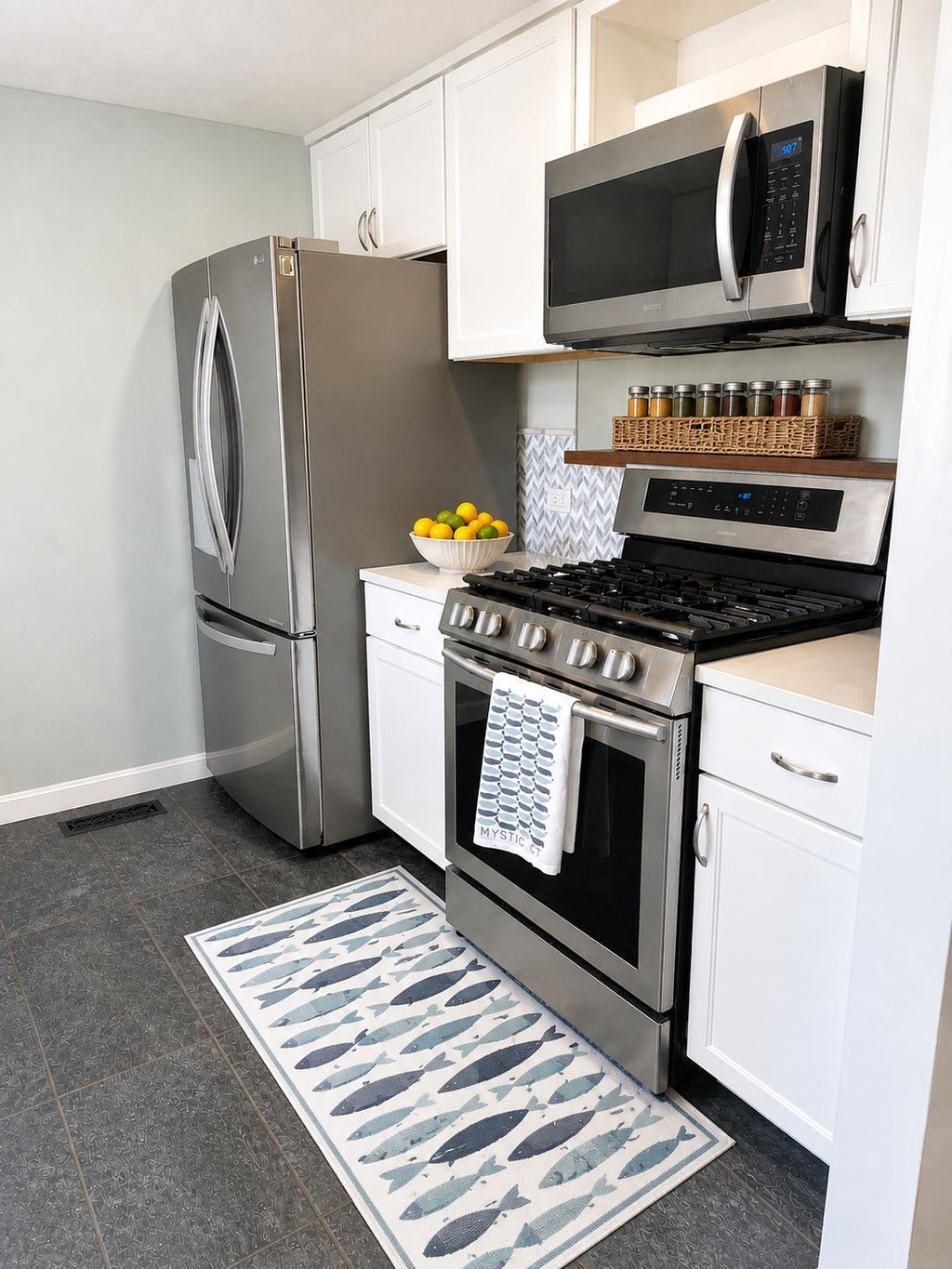 Photo of 45 Bridal Path, Dover, NH 03820 (MLS # 5114093)