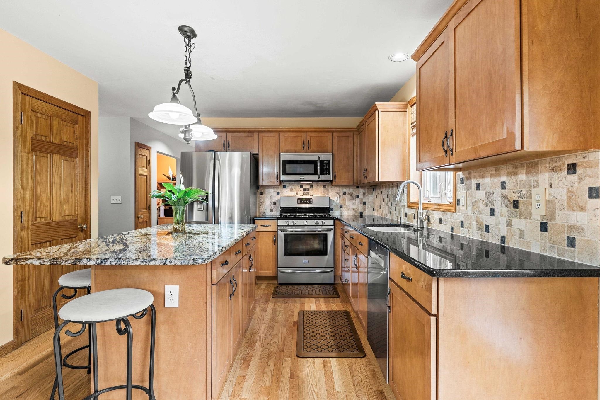 52 Oak Hill Road