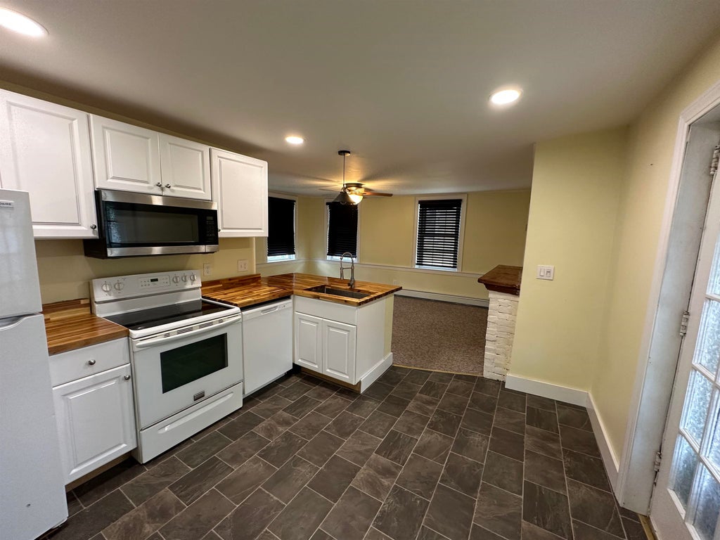 Photo of 21 Central Square #B, Troy, NH 03465 (MLS # 5097135)